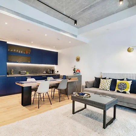 Chic 2 Bedroom Flat With Balcony Londres Extérieur photo